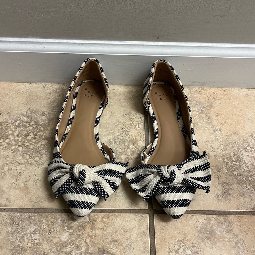 A New Day Jayme Striped Bow Flats sz 6​